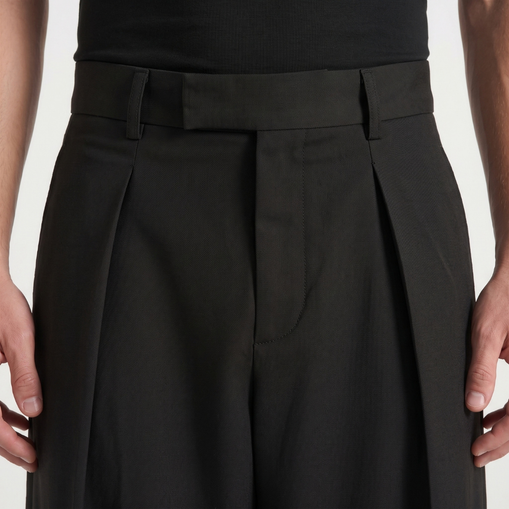 Wide leg pleated tailored trousers in Black